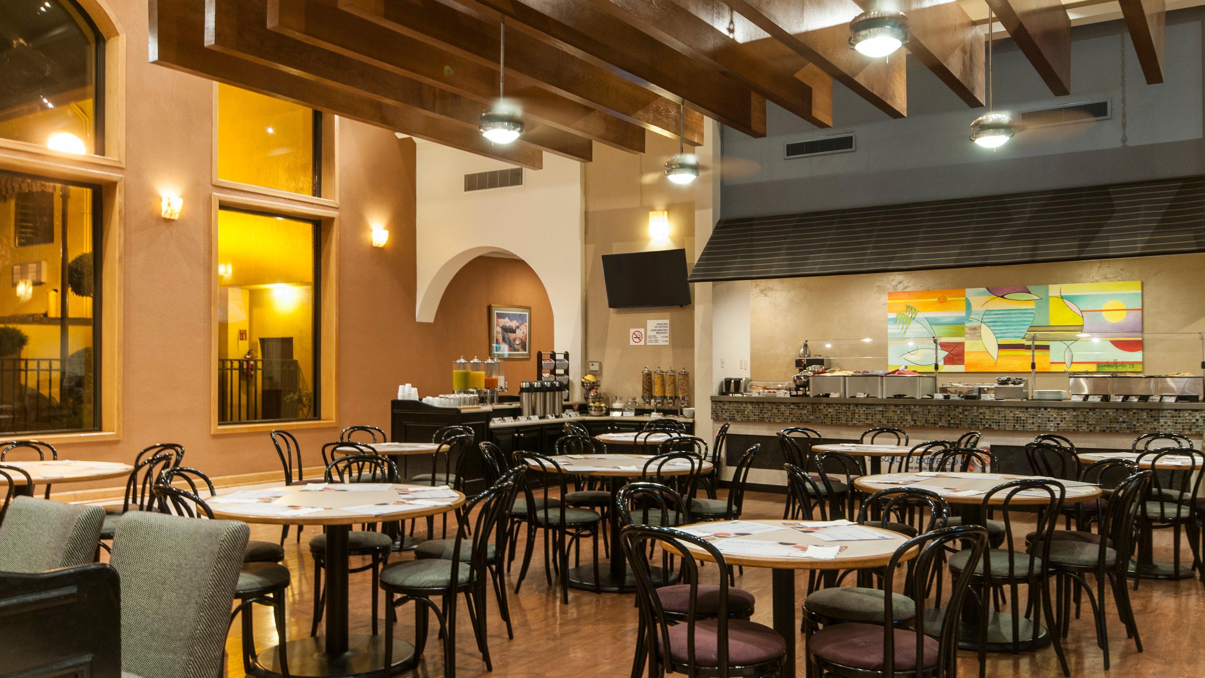Holiday Inn Express Chihuahua By Ihg Exterior photo