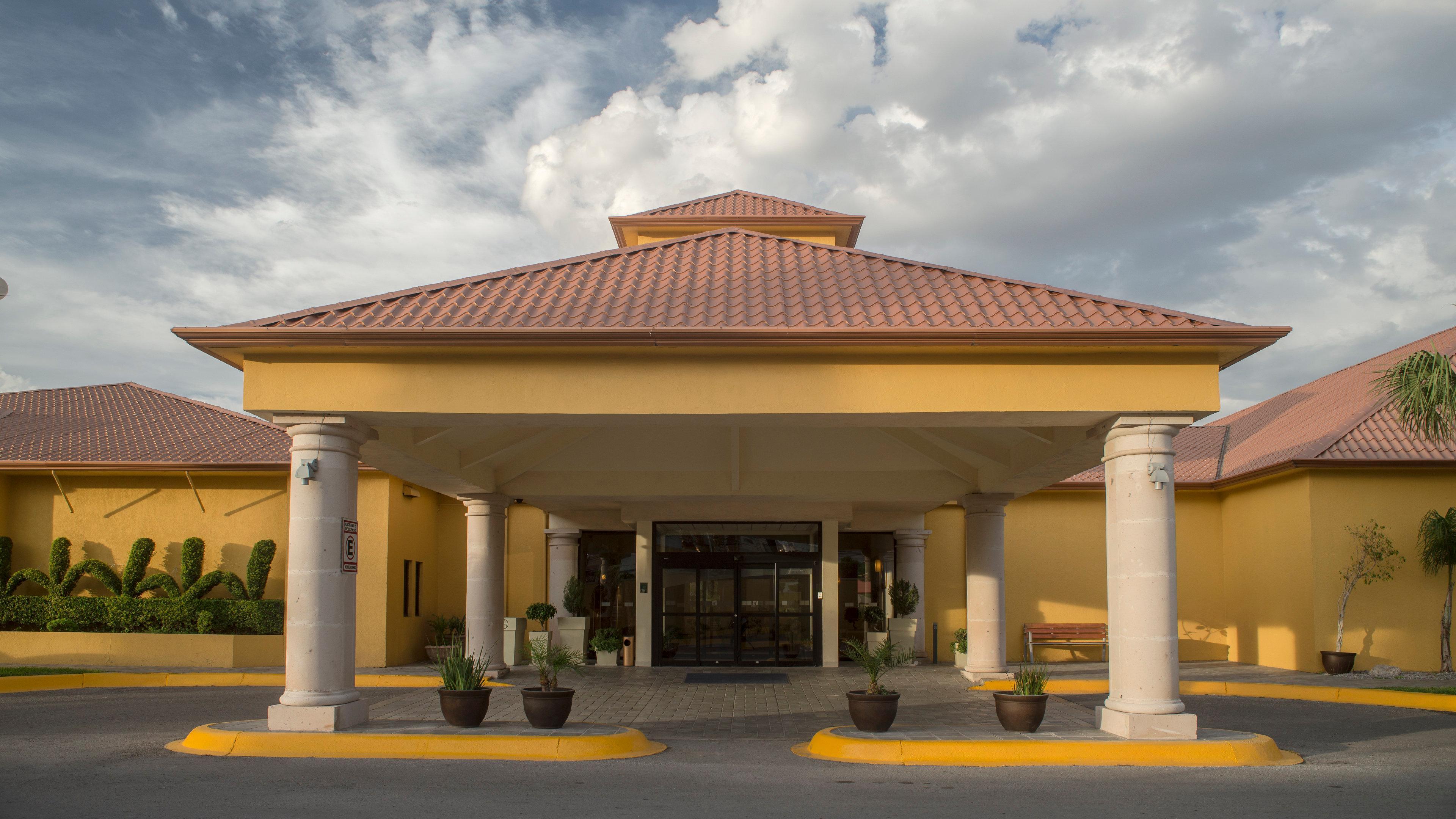 Holiday Inn Express Chihuahua By Ihg Exterior photo